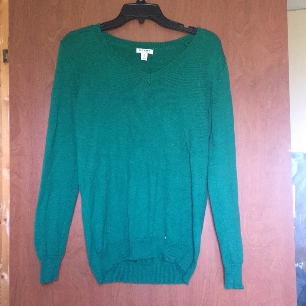 Green Old Navy sweater